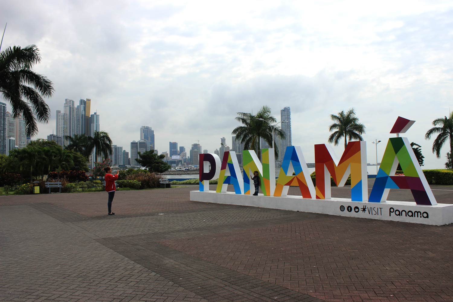 Panama sign welcoming visitors