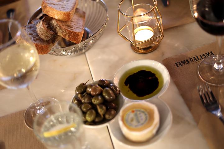 Fama d’Alfama Restaurant, Lisbon, Portugal – Olives, cheese and bread petiscos
