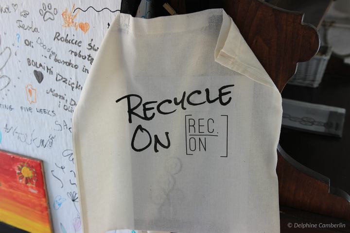 REC.ON Co-living, Vélez-Rubio, Spain – Recycle.ON tote bag merchandise